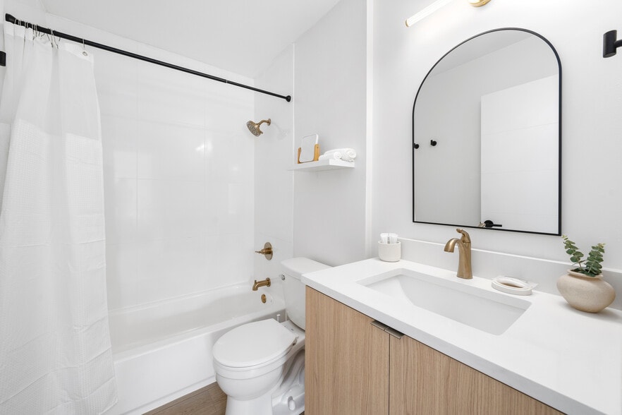 More Photos Of 525 N Federal Hwy, Lake Worth Beach Multifamily For Sale