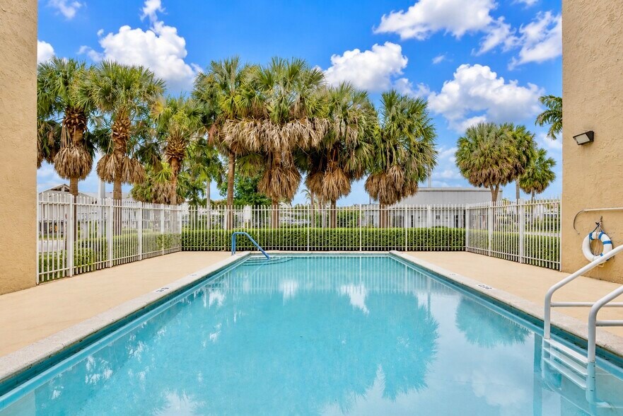 More Photos Of 2400 NW 16th Street Rd, Miami Apartments For Sale