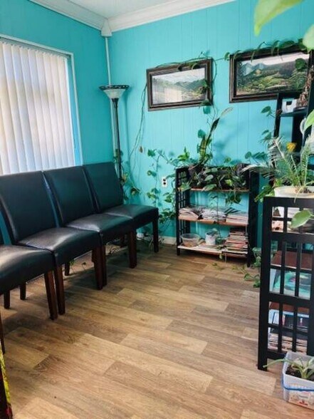 More Photos Of 240 Boykin Ct, Clinton Office For Sale