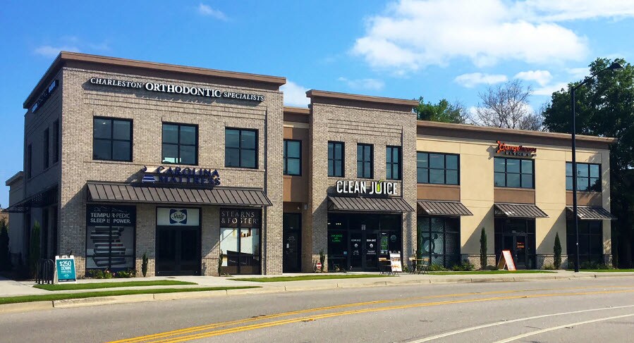 More Photos Of 695 Johnnie Dodds Blvd, Mount Pleasant Storefront Retail Office For Lease