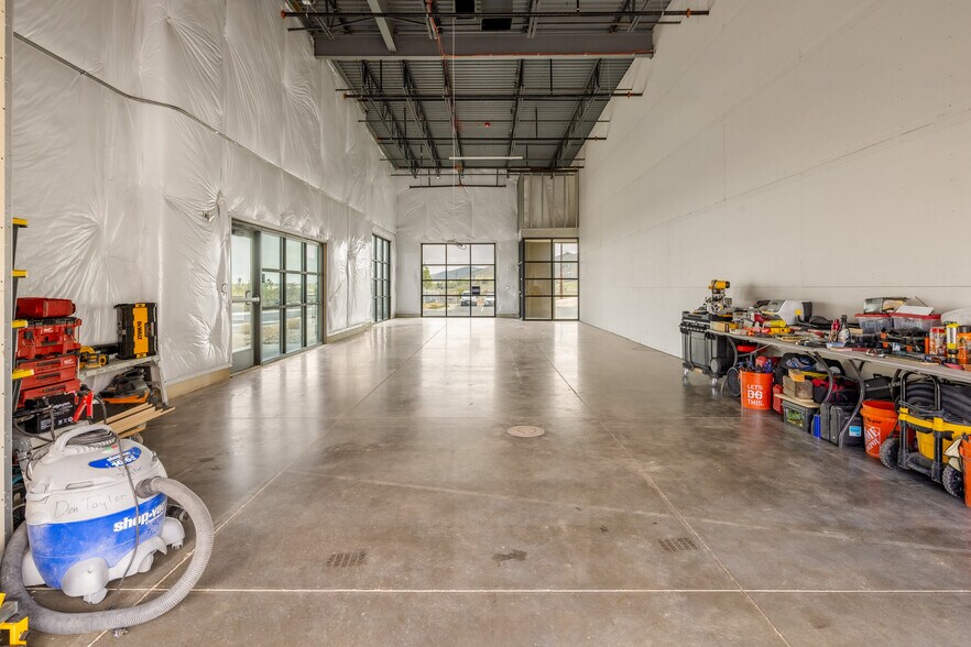 More Photos Of 4285 S Eldridge St, Morrison Flex For Sale