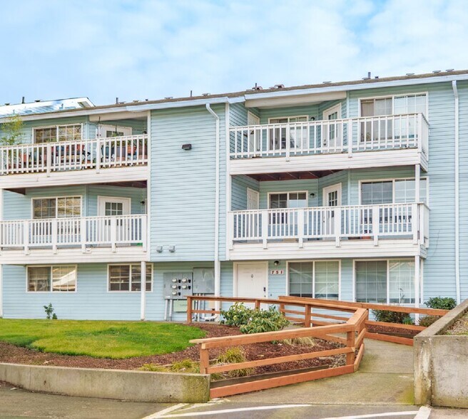 More Photos Of 723 SE 60th Ave, Portland Apartments For Sale