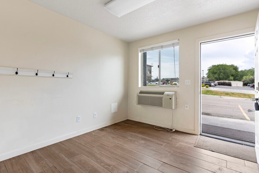 More Photos Of 1451 W 5175 S, Riverdale Light Distribution For Lease