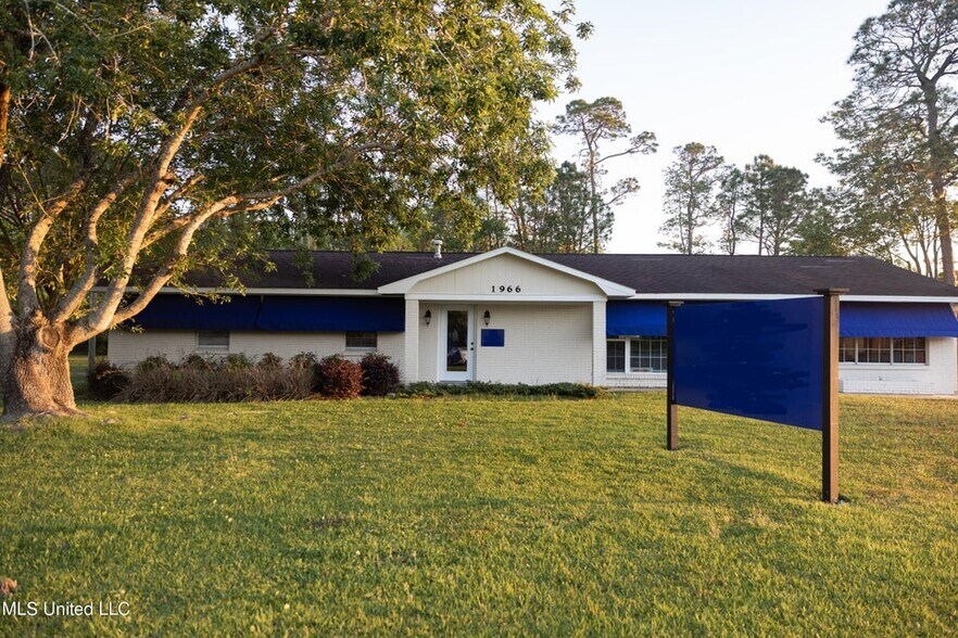 Primary Photo Of 1966 Popps Ferry Rd, Biloxi Office For Sale