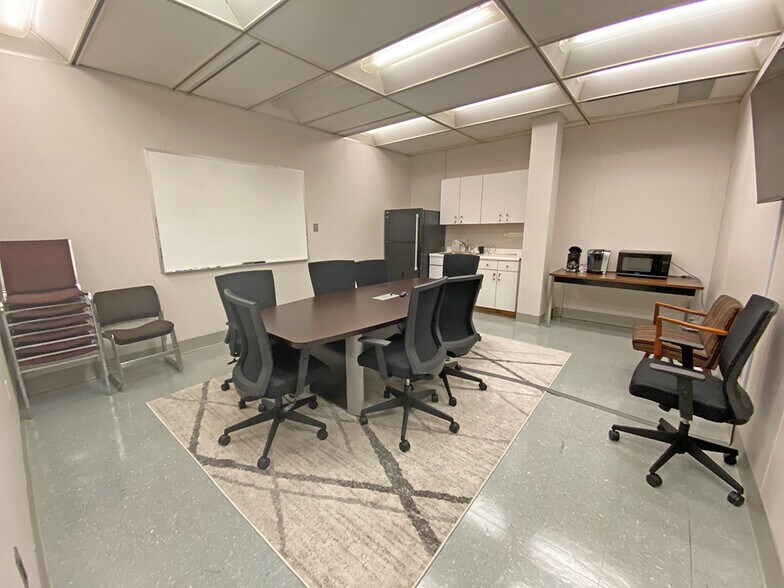 More Photos Of 800 N 3rd St, Harrisburg Office For Lease