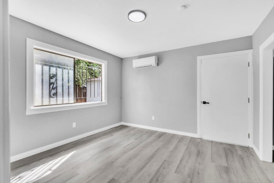 More Photos Of 1006 Lochbrae Rd, Sacramento Assisted Living For Sale