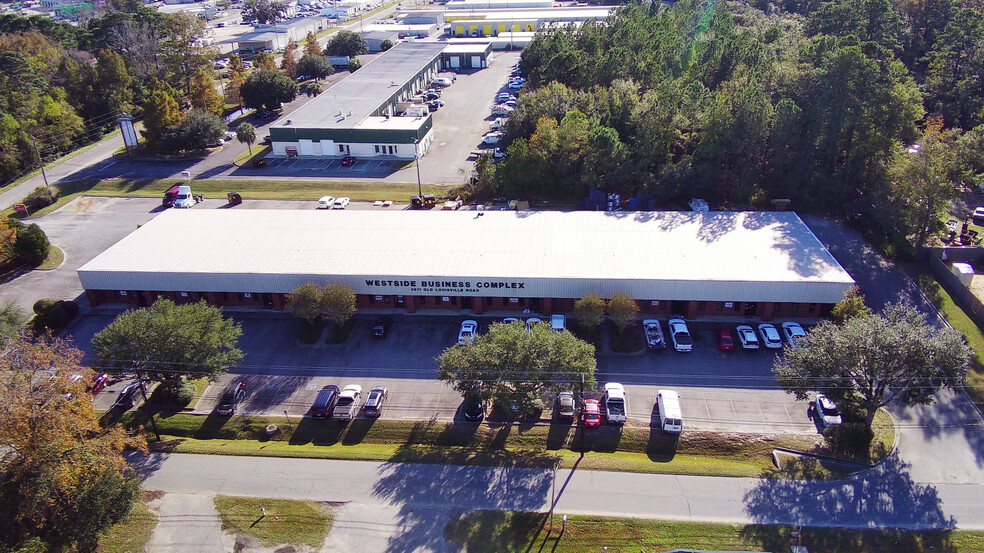 Primary Photo Of 3911 Old Louisville Rd, Savannah Warehouse For Lease