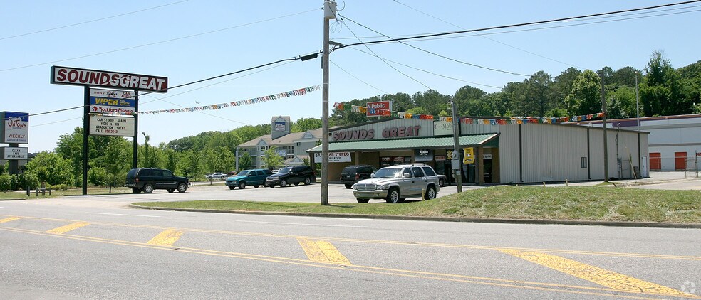 More Photos Of 1112 Huffman Rd, Birmingham Freestanding For Sale