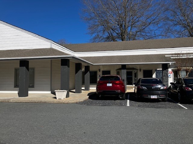 More Photos Of 500 Northgate Park Dr, Winston-Salem Unknown For Sale