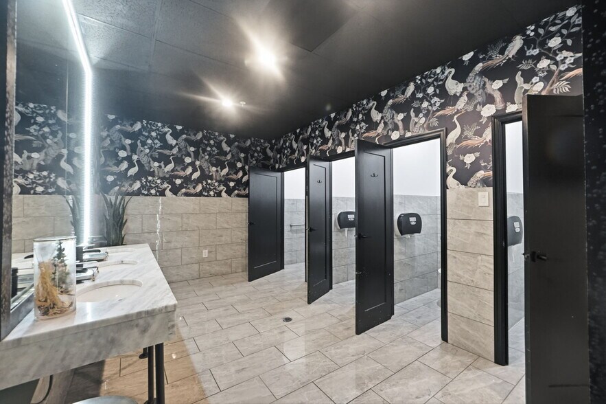 More Photos Of 3425 Sinclair Ln, Baltimore Warehouse For Sale