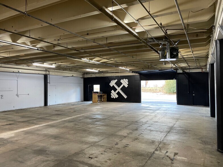 More Photos Of 555 Alter St, Broomfield Service For Lease