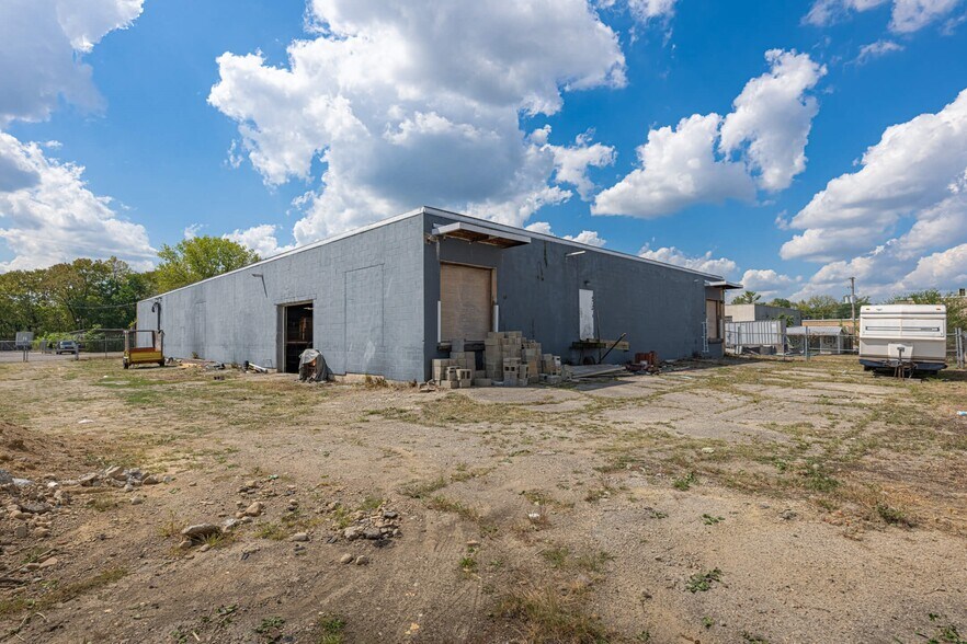 More Photos Of 1240 Stanley Ave, Dayton Warehouse For Sale