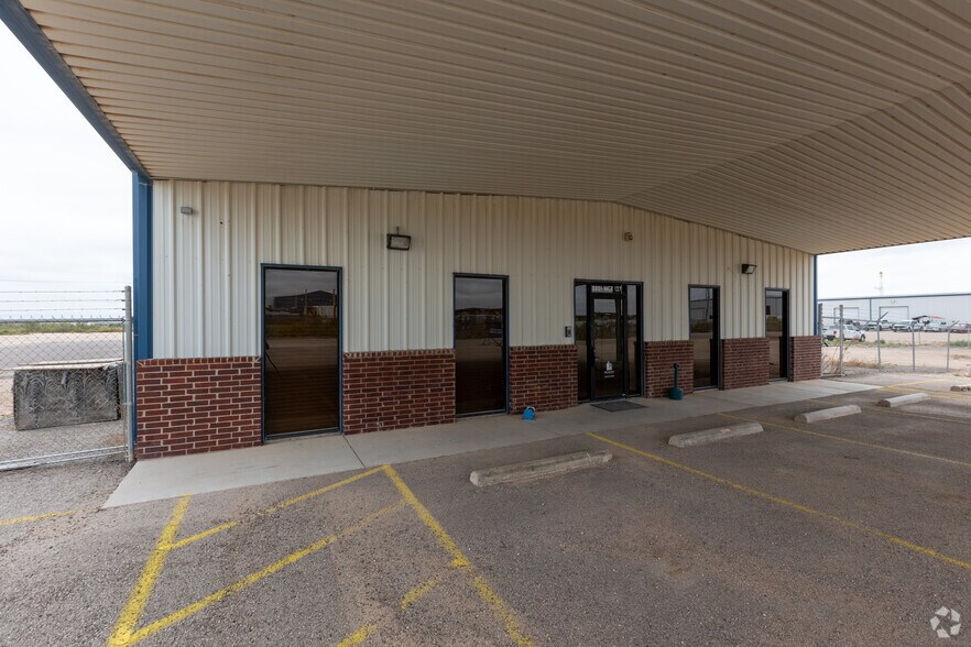 More Photos Of 8801 W County Road 127, Midland Warehouse For Lease