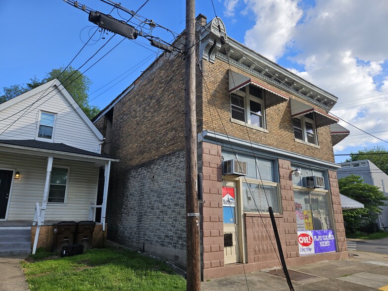 More Photos Of 5700 Highland Ave, Cincinnati Storefront Retail Residential For Sale