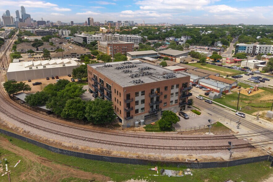 More Photos Of 2235 E 6th St, Austin Apartments For Sale