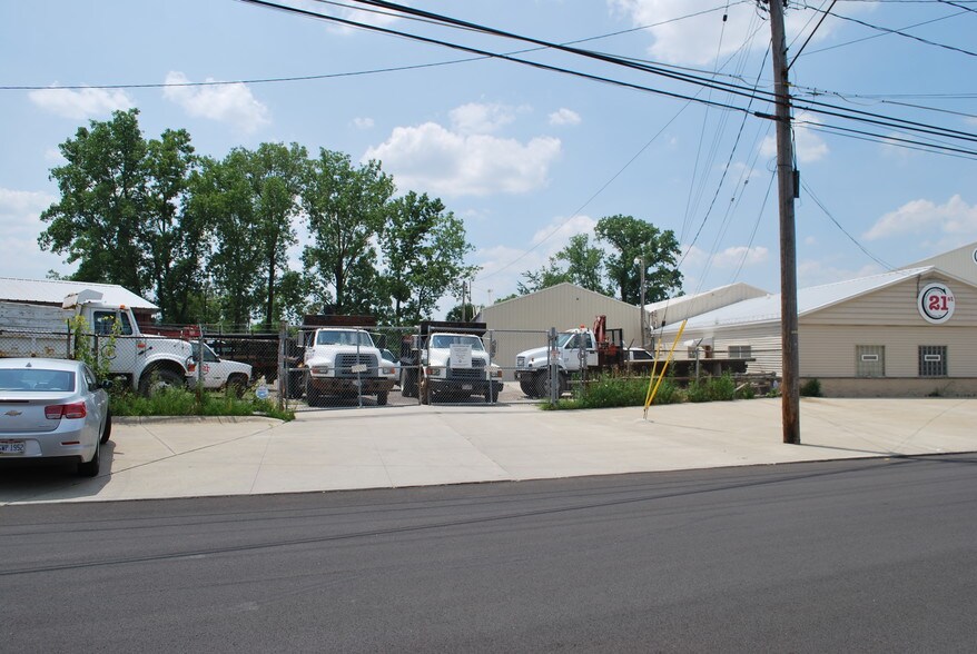 More Photos Of 13921-13995 Enterprise Ave, Cleveland Manufacturing For Sale