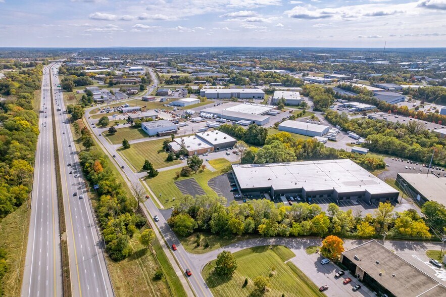 10500 Bluegrass Pky, Louisville, KY 40299 Industrial For Lease