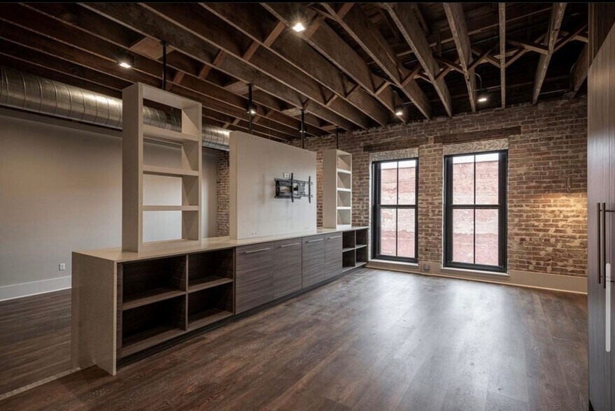 More Photos Of 901-911 Garrison Ave, Fort Smith Apartments For Lease