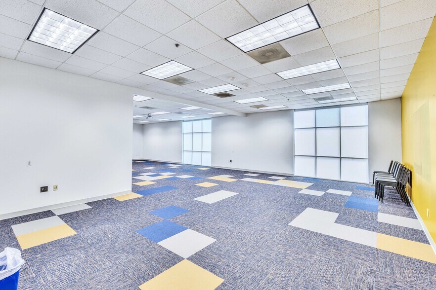 More Photos Of 9100 Hwy 290 E, Austin Research And Development For Sale