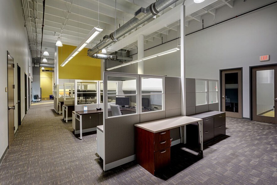 More Photos Of 2926 Kraft Dr, Nashville Light Distribution For Lease