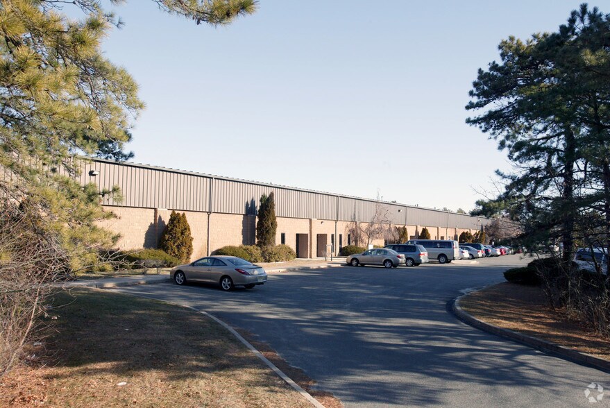 More Photos Of 725 Airport Rd, Lakewood Flex For Sale