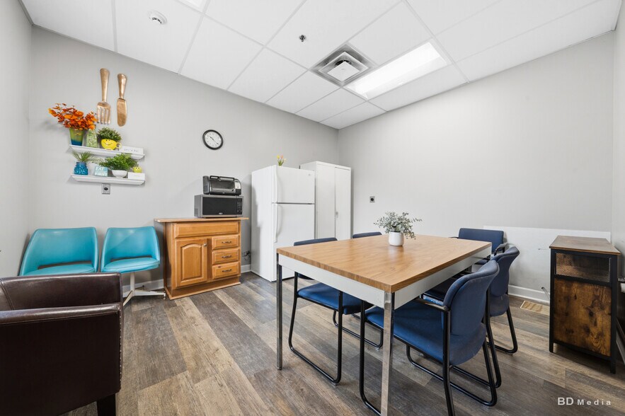 More Photos Of 6370 W Emerald Pky, Monee Warehouse For Lease