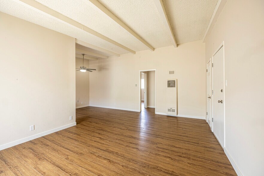 More Photos Of 3722 Mentone Ave, Los Angeles Apartments For Sale