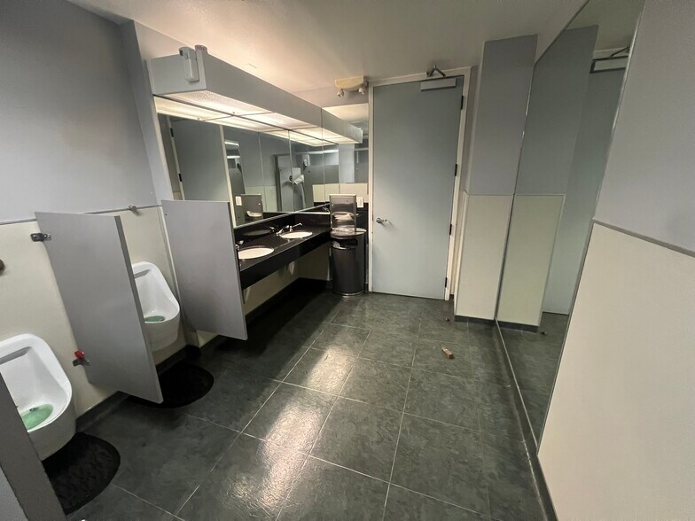 More Photos Of 9750 Miramar Rd, San Diego Office For Sale