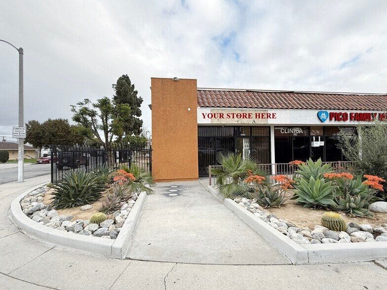 More Photos Of 6630-6632 Rosemead Blvd, Pico Rivera Freestanding For Lease