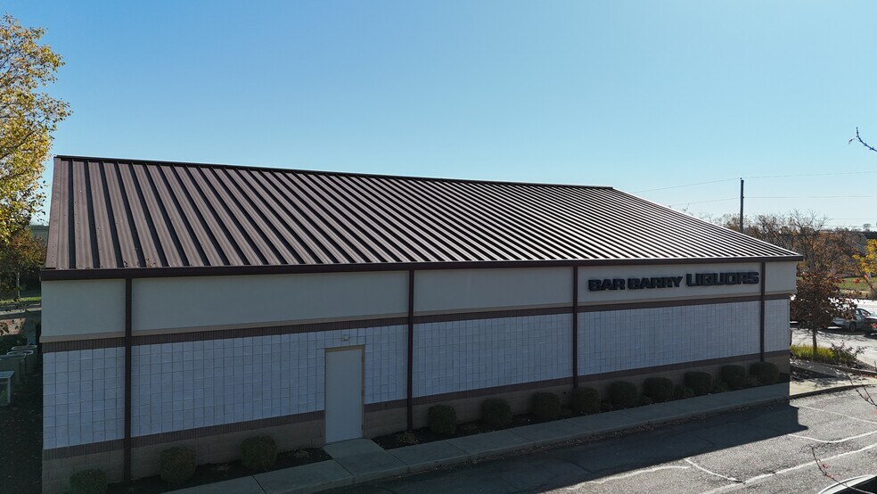 More Photos Of 2108 IFCU Way, Lafayette Storefront For Lease