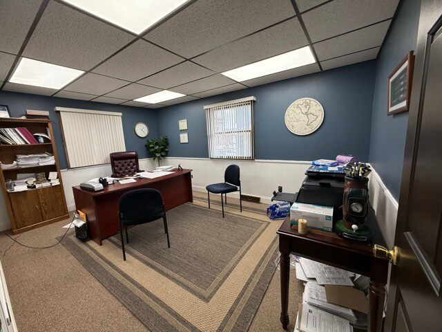 More Photos Of 401 N Main St, Princeton Office For Sale
