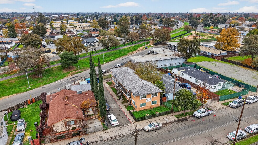 More Photos Of , Sacramento Multifamily For Sale