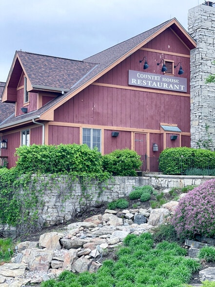More Photos Of 2095 S Kirk Rd, Geneva Restaurant For Sale