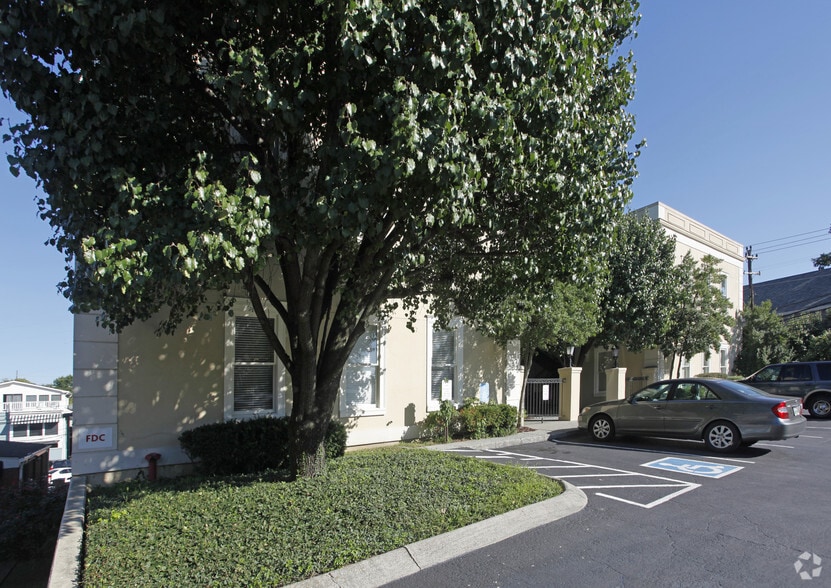 More Photos Of 1114 17th Ave S, Nashville Office For Lease