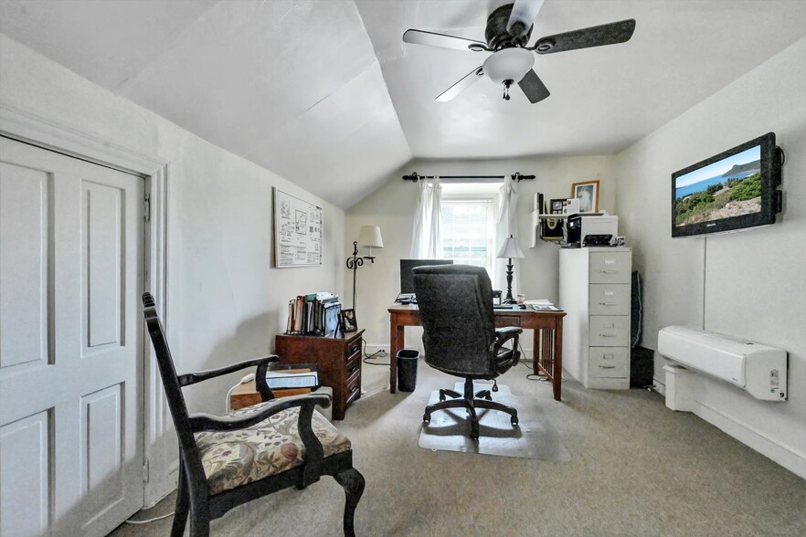 More Photos Of 301 W Main St, Ephrata Hospitality For Sale