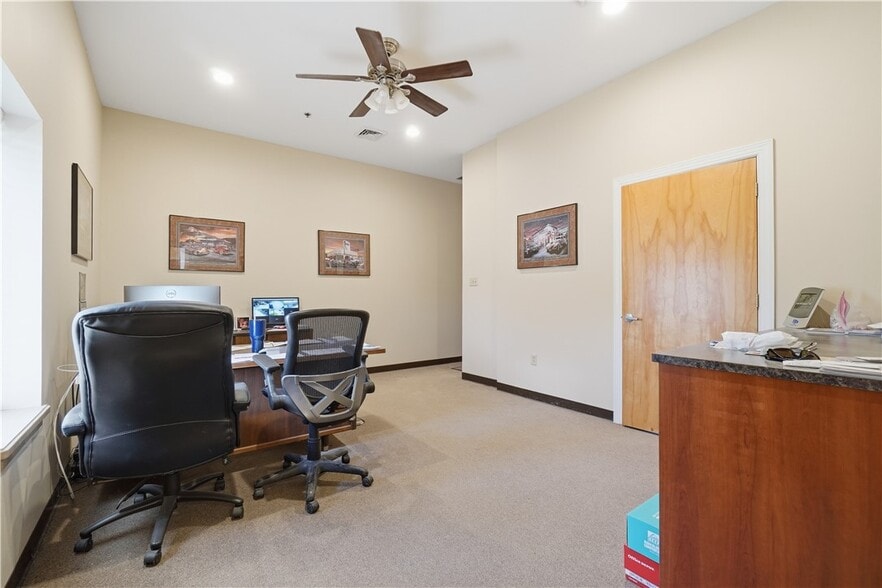 More Photos Of 106 Industry Dr, Yorktown Showroom For Sale