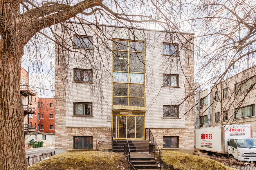 More Photos Of 4770 Av Dupuis, Montréal Apartments For Sale
