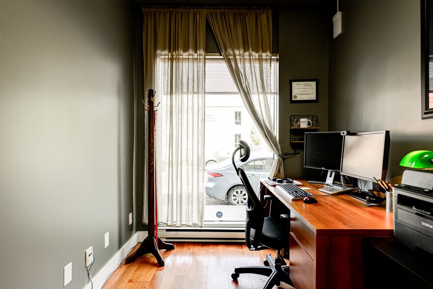 More Photos Of 1449-1463 Rue Du Collège, Montréal Apartments For Lease