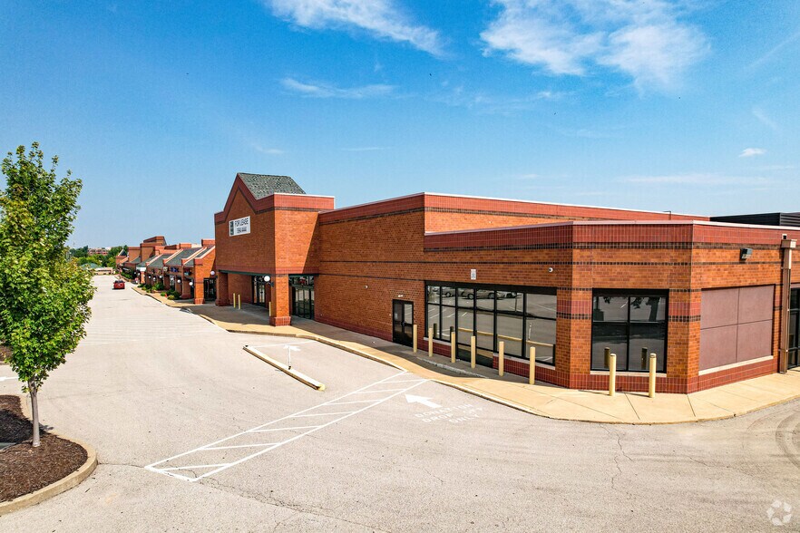 More Photos Of 1920-1988 Zumbehl Rd, Saint Charles General Retail For Lease