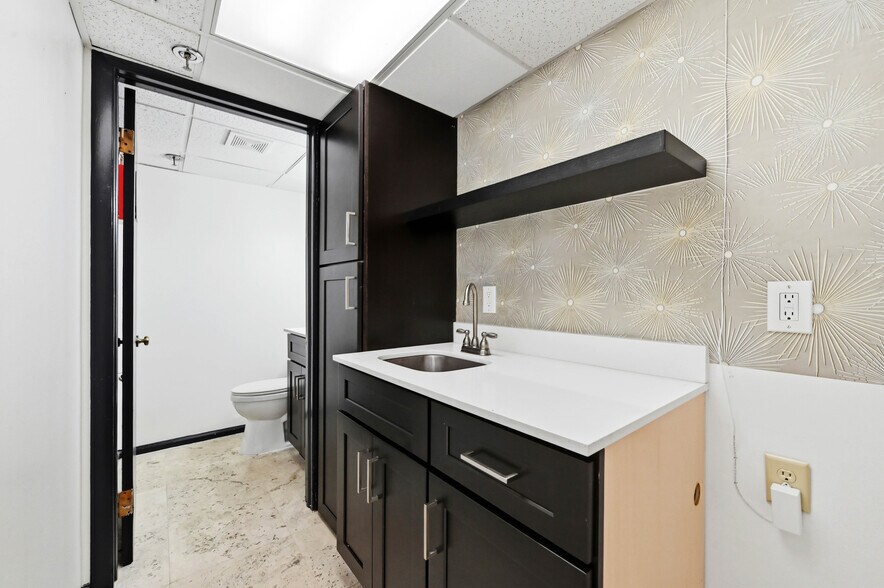 More Photos Of , Delray Beach Office For Sale