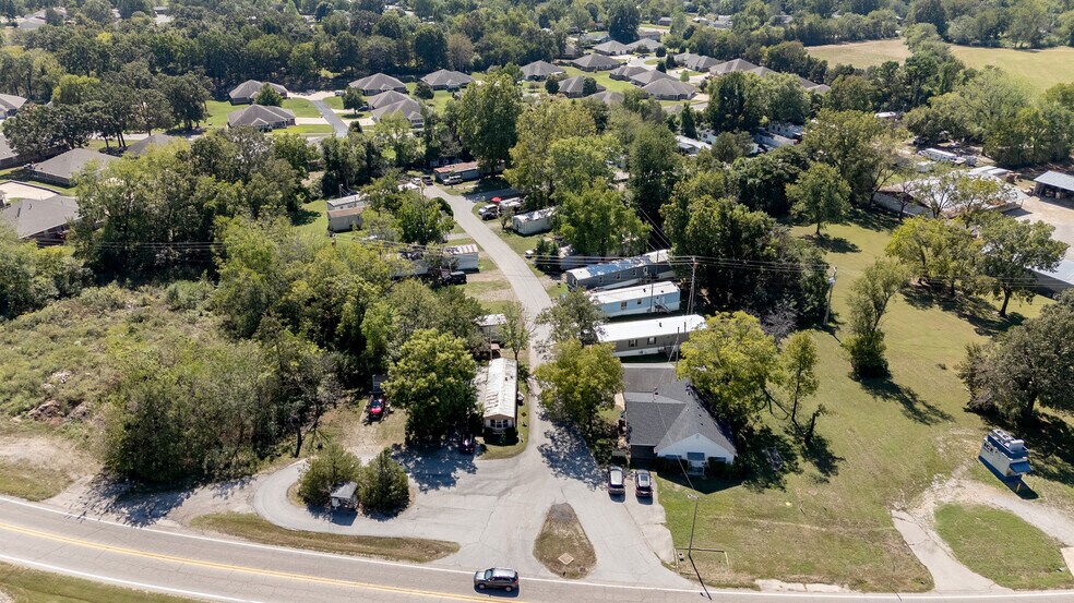 More Photos Of 1326 E 9th St, Mountain Home Manufactured Housing Mobile Home Park For Sale
