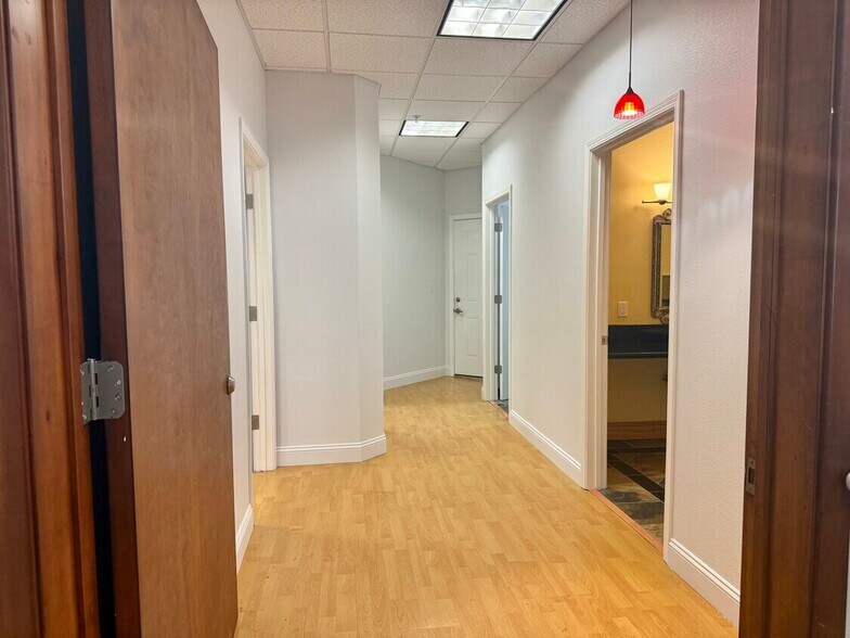 More Photos Of 2180 Ringwood Ave, San Jose Light Distribution For Lease