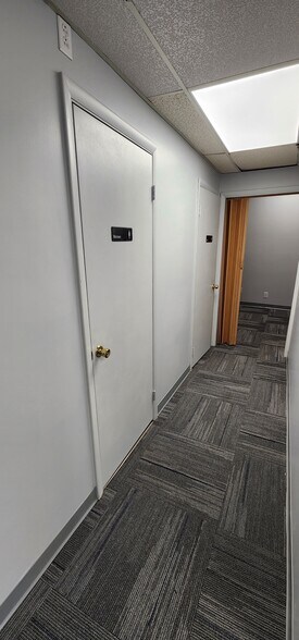 More Photos Of 424 Wentz St, Tiffin Storefront Retail Office For Lease