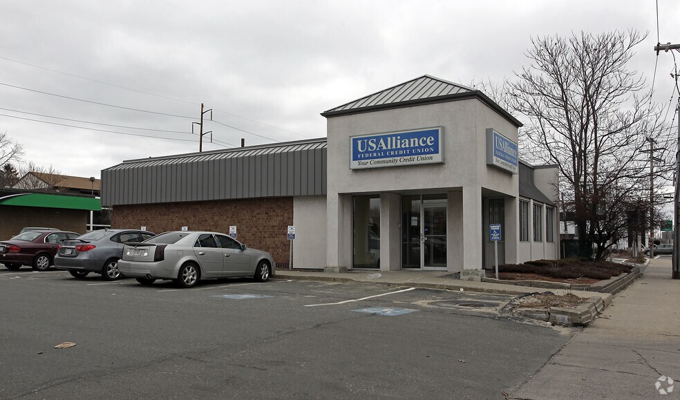 More Photos Of 976-1032 Eastern Ave, Malden Unknown For Sale