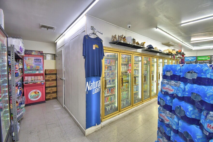 More Photos Of 16311 Highway 27, Lake Wales Service Station For Sale