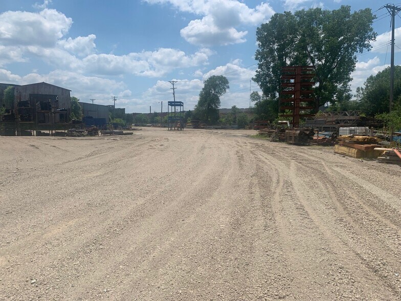 More Photos Of 7800 E 12th St, Kansas City Land For Lease