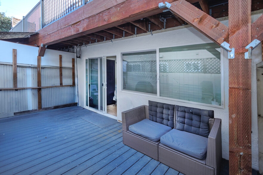 More Photos Of 106 N Bayshore Blvd, San Mateo Apartments For Sale