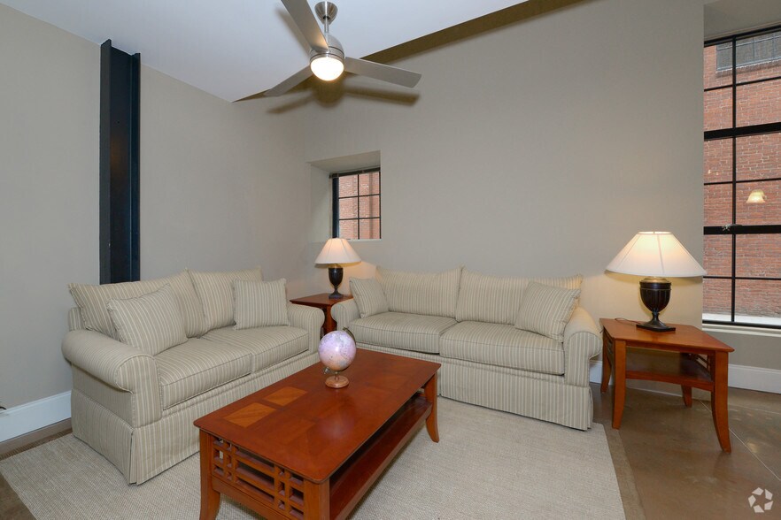 More Photos Of 12 Eagle St, Providence Apartments For Lease