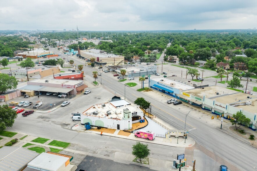 More Photos Of 1815 Fredericksburg Rd, San Antonio Restaurant For Sale