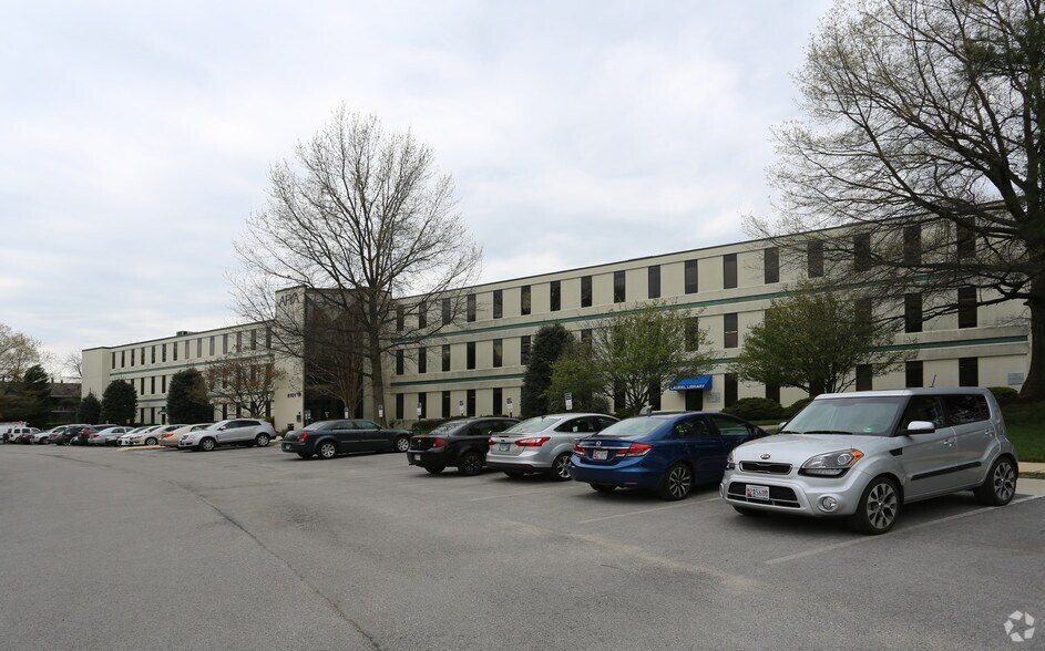 More Photos Of 8101 Sandy Spring Rd, Laurel Office For Lease